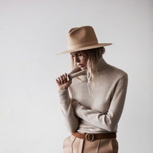 ISO Janessa Leone Simone Hat (Sizes M/L)